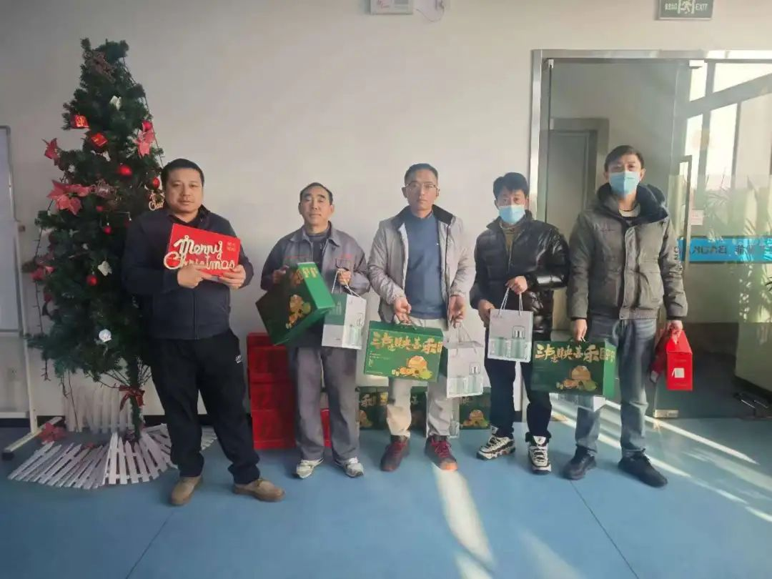 送温暖·迎新春 | 海洋之神HY590“情系职工·冬送温暖”活动进行时