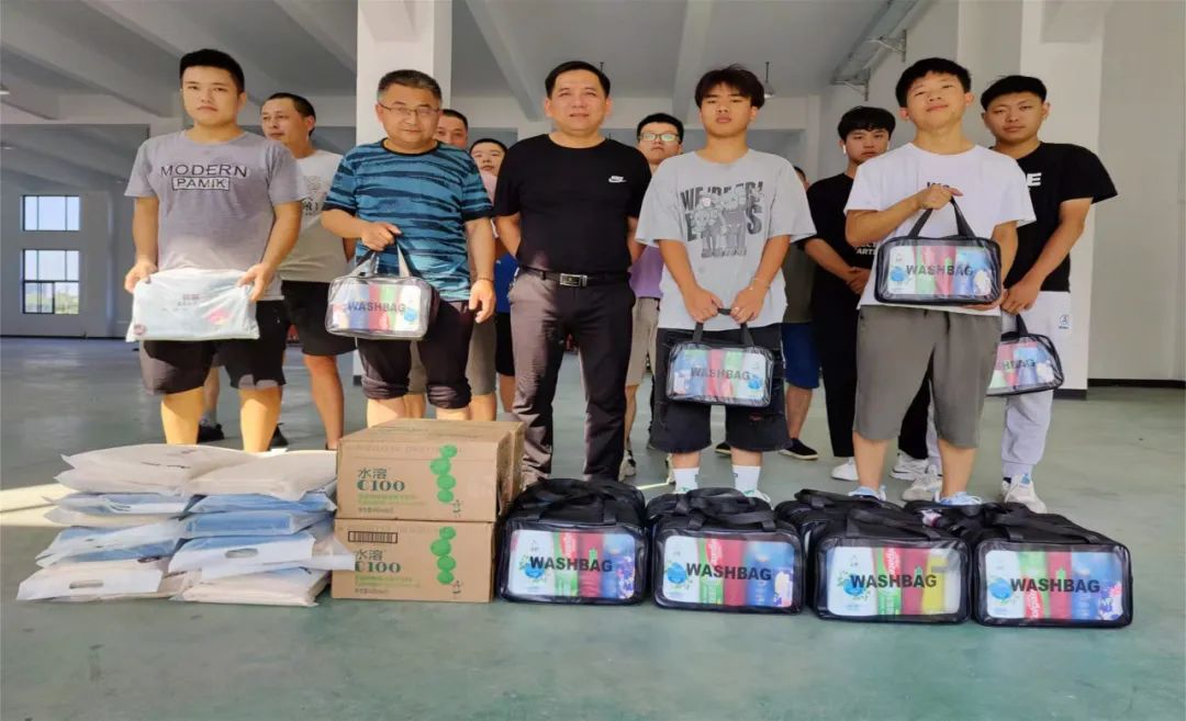 1687761360543610.jpg 640 (1).jpg