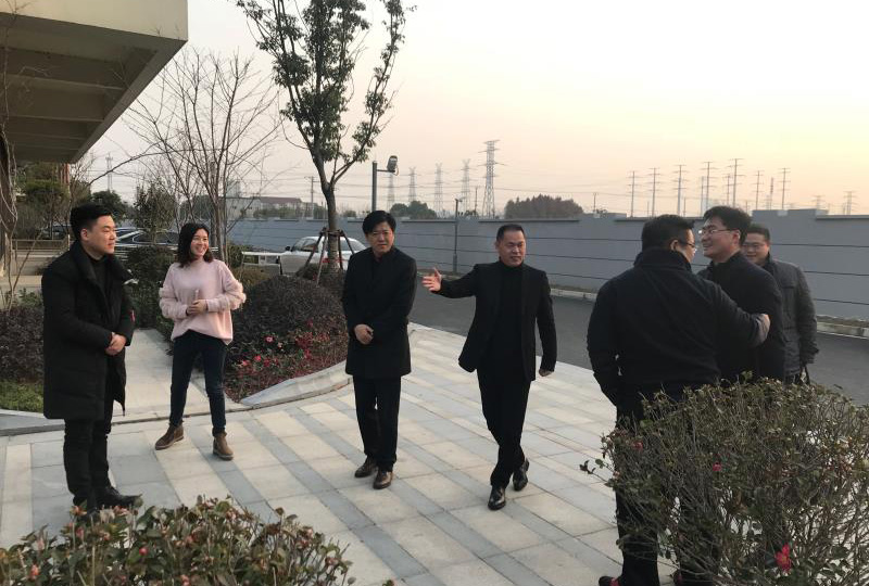 新闻 | 奉贤区及奉城镇领导一行莅临海洋之神HY590参观指导