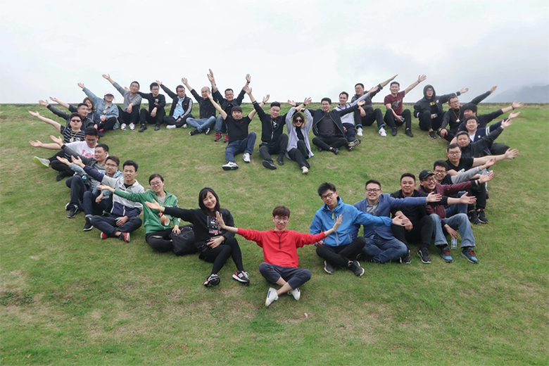 “庆五一”主题活动 | 海洋之神HY590董事长邢志文获评“2020年度闵行区职工信赖的企业经营管理者”