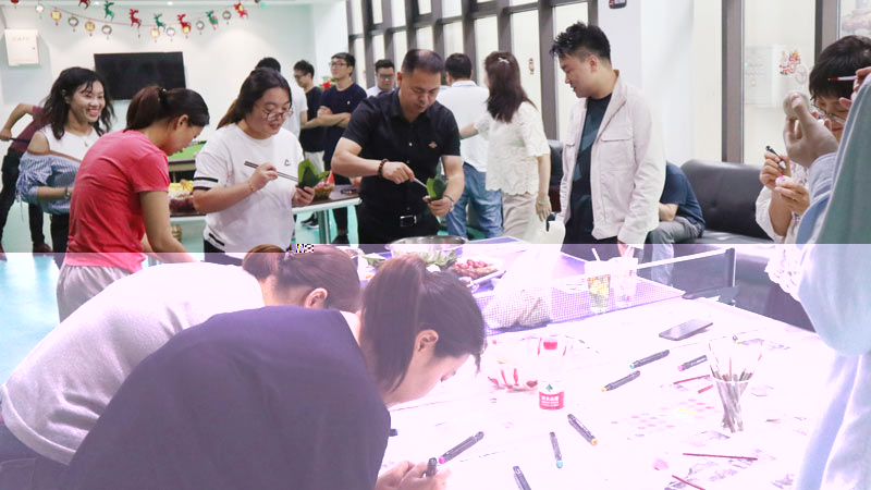 品粽香滋味,绘多彩生活 | 海洋之神HY590举办“包粽子 · 绘彩蛋 · 迎端午”主题活动