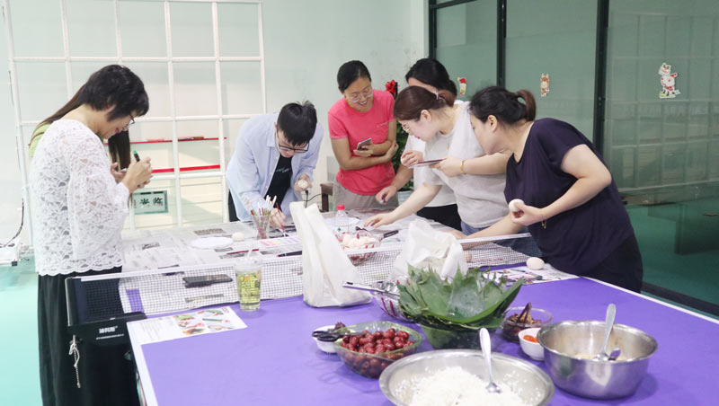 品粽香滋味,绘多彩生活 | 海洋之神HY590举办“包粽子 · 绘彩蛋 · 迎端午”主题活动
