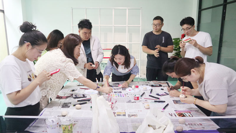 品粽香滋味,绘多彩生活 | 海洋之神HY590举办“包粽子 · 绘彩蛋 · 迎端午”主题活动