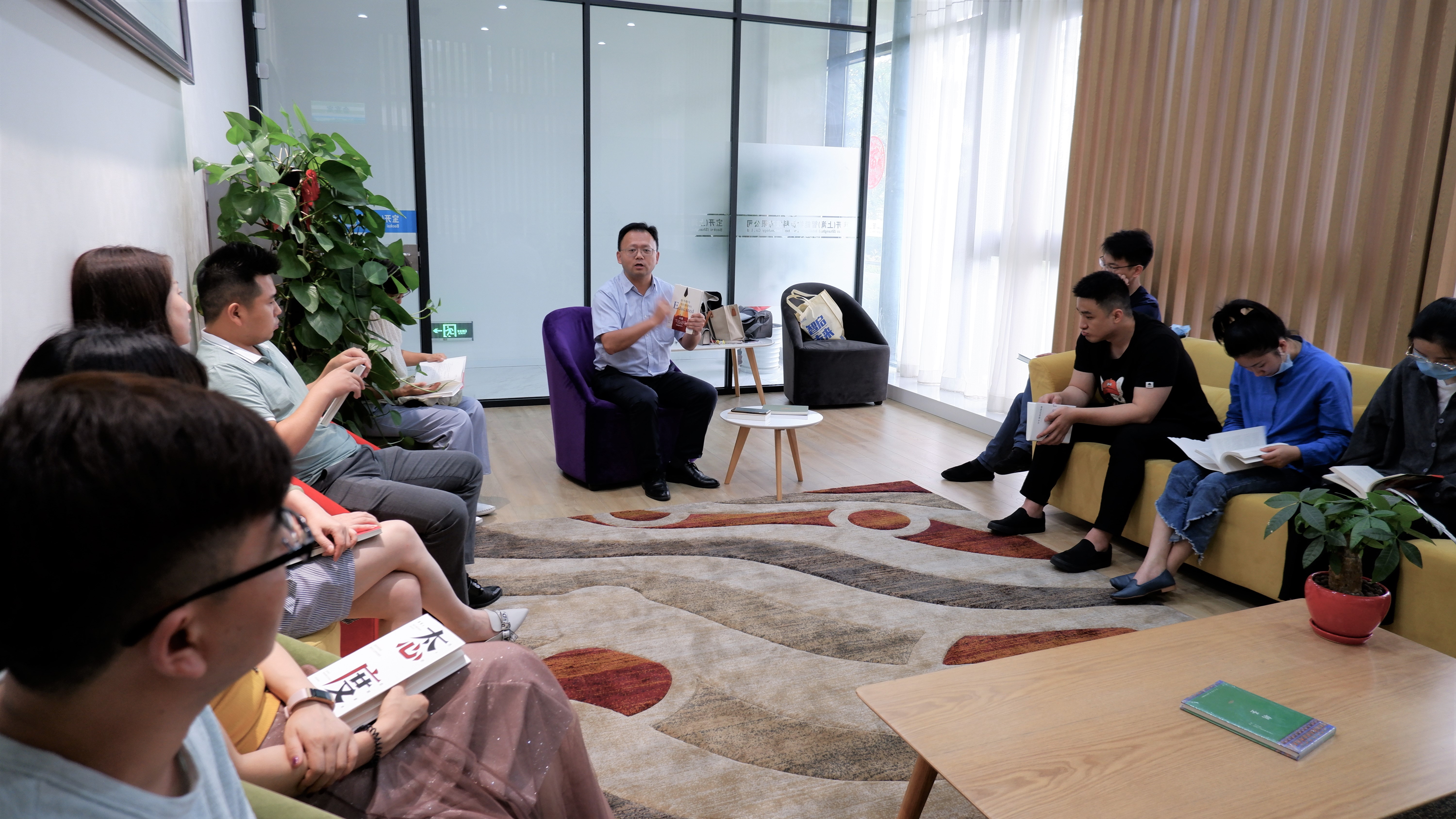 感受文字之美，共享阅读之乐 | 海洋之神HY590与燎申智城共同举办成长专场读书活动