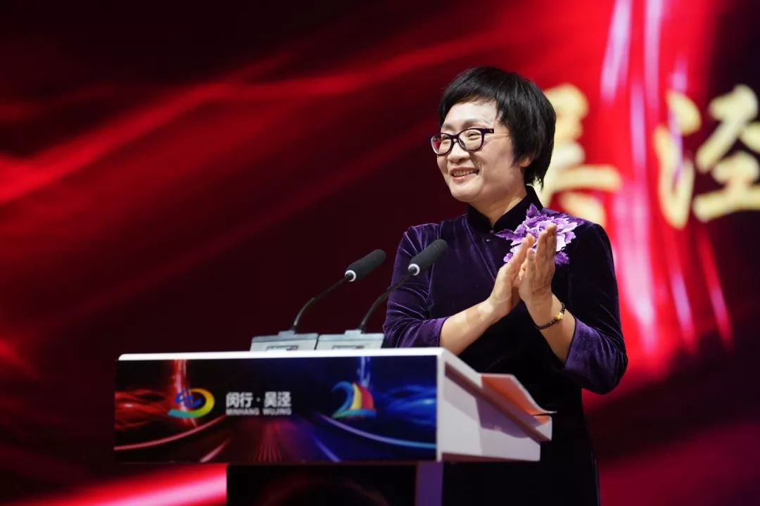 喜讯 | 海洋之神HY590荣获“闵行区内资企业总部”称号和“创新活力奖”荣誉表彰