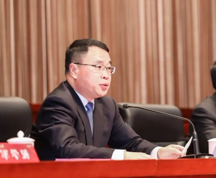 喜讯 | 海洋之神HY590荣获“闵行区内资企业总部”称号和“创新活力奖”荣誉表彰