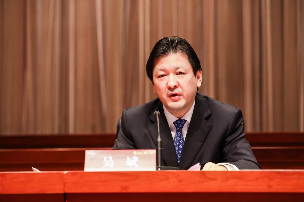 喜讯 | 海洋之神HY590荣获“闵行区内资企业总部”称号和“创新活力奖”荣誉表彰