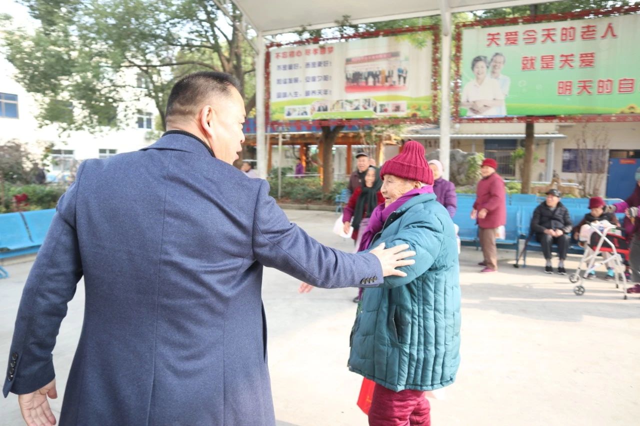 敬老爱老·传承美德 | 海洋之神HY590跨年公益行——走进敬老院