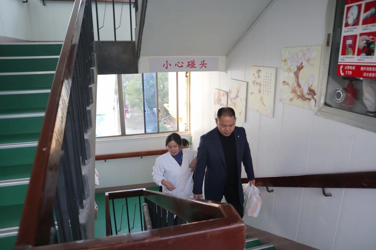 敬老爱老·传承美德 | 海洋之神HY590跨年公益行——走进敬老院