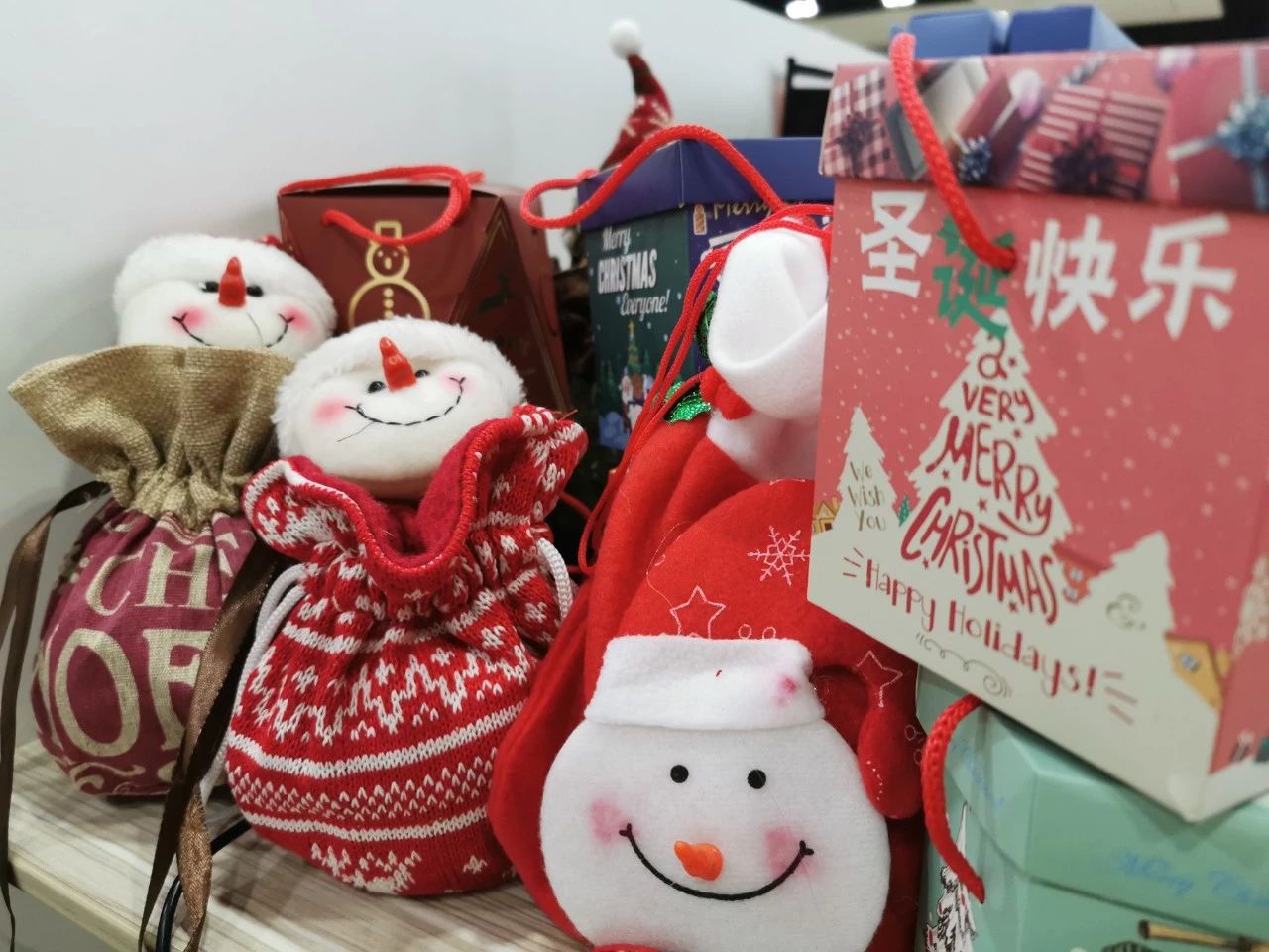 圣诞主题生日趴 | 浓情暖意平安夜,诞愿有你共前行