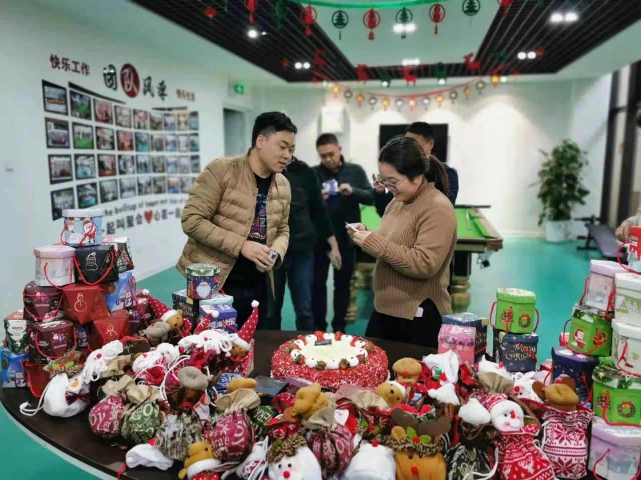 圣诞主题生日趴 | 浓情暖意平安夜,诞愿有你共前行