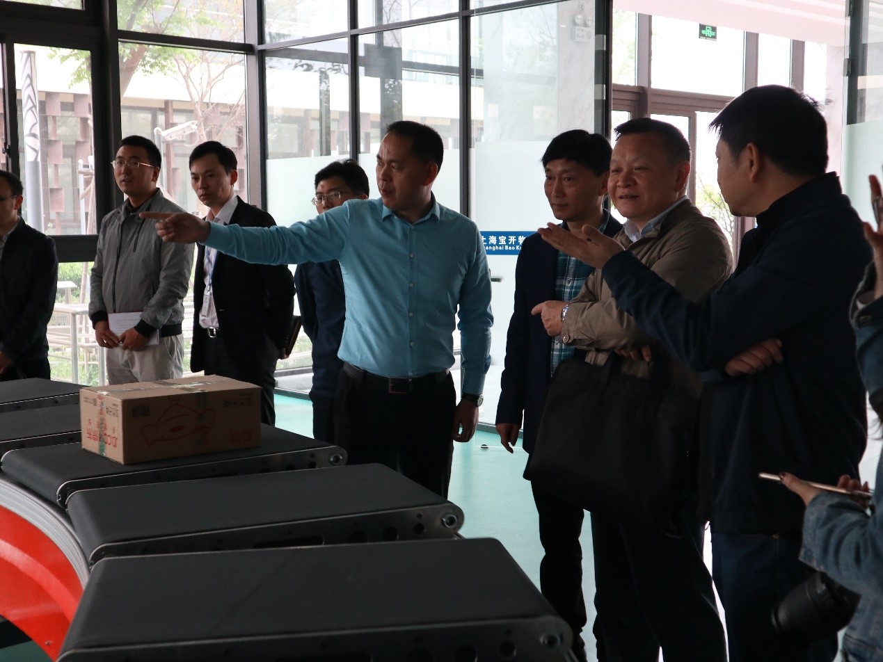 新闻 | 云南省委办公厅、闵行区委办公室、闵行区吴泾镇党委领导莅临上海海洋之神HY590考察调研