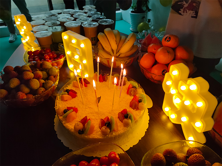 员工集体生日会|温馨五月,感恩有你,携手同行