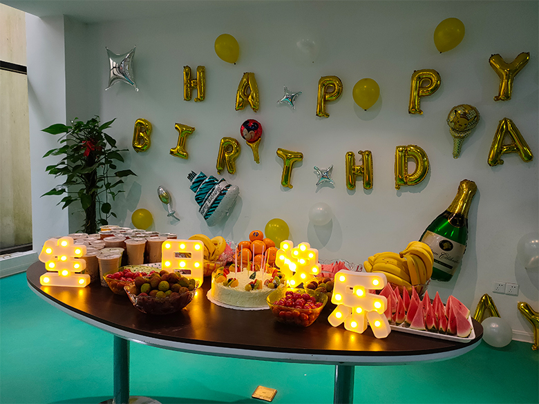 员工集体生日会|温馨五月,感恩有你,携手同行