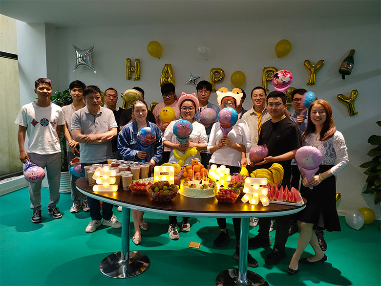 员工集体生日会|温馨五月,感恩有你,携手同行