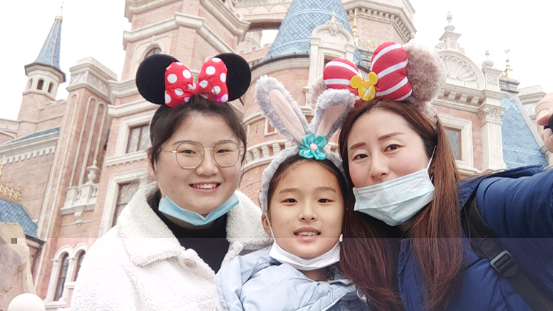 Happy Women’s Day | 欢度三八节,我们相约上海迪士尼乐园