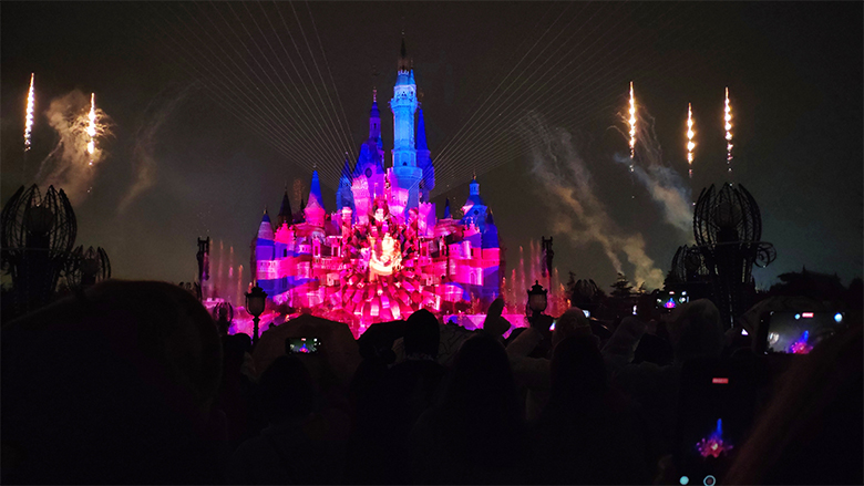 Happy Women’s Day | 欢度三八节,我们相约上海迪士尼乐园