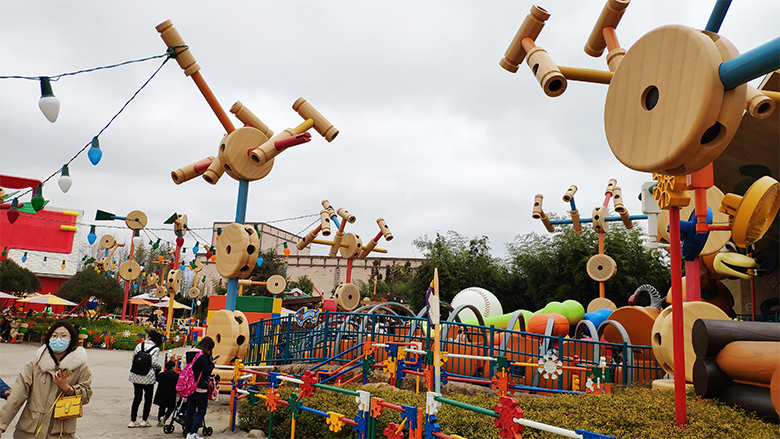 Happy Women’s Day | 欢度三八节,我们相约上海迪士尼乐园