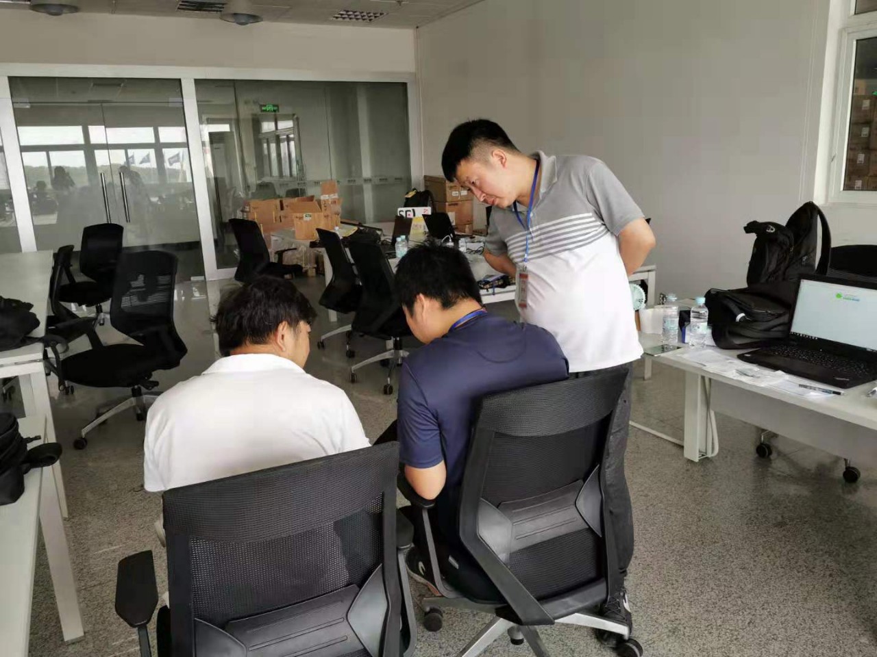 夏送清凉,集体庆生,慰问一线 | 致我们的一线伙伴:辛苦了!