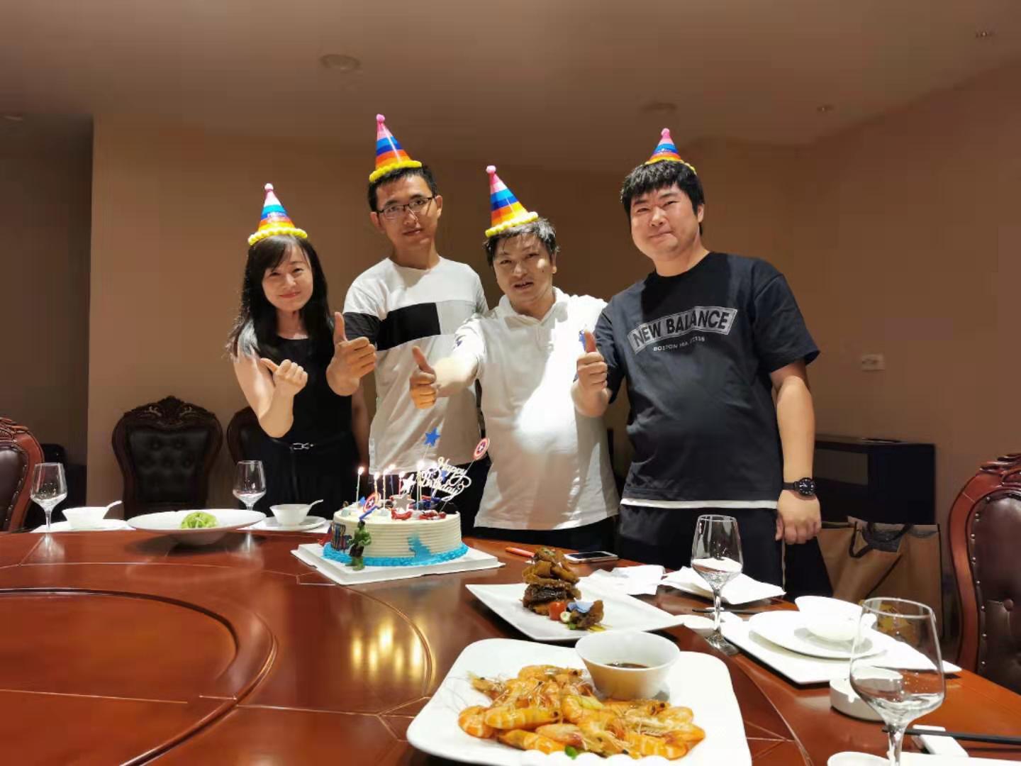 夏送清凉,集体庆生,慰问一线 | 致我们的一线伙伴:辛苦了!