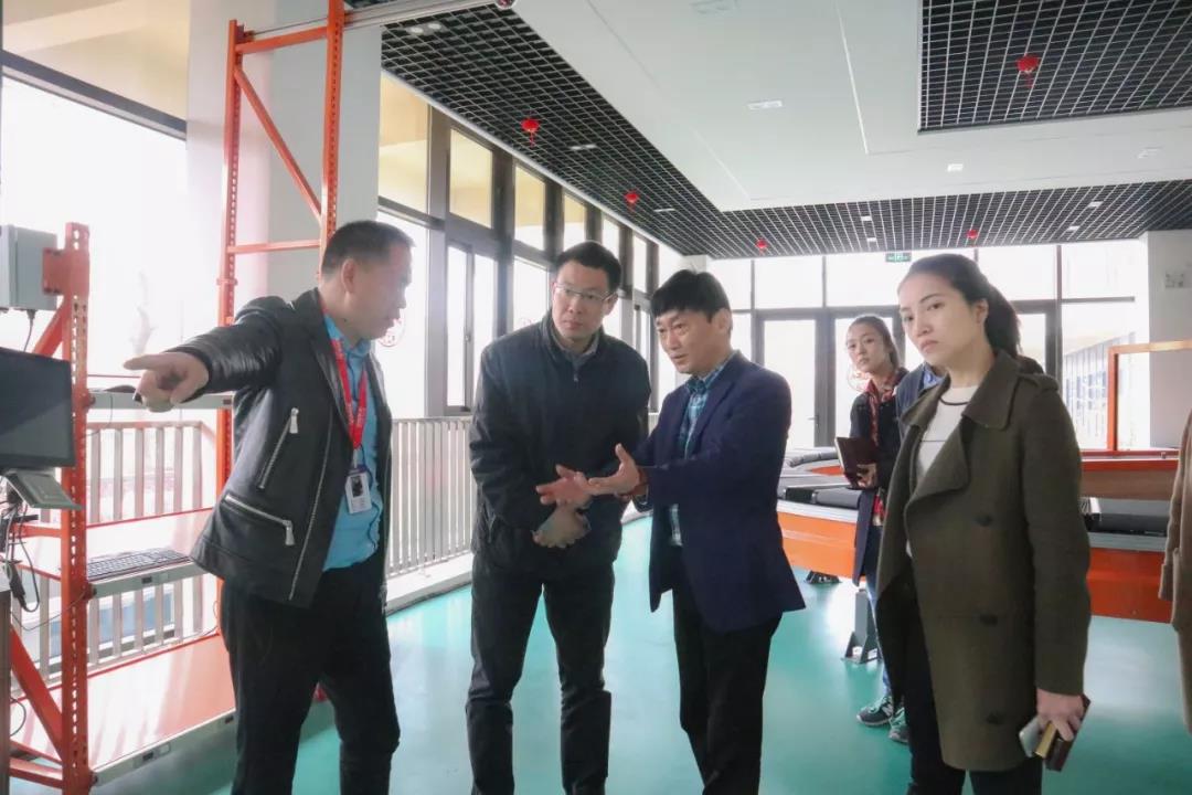 简讯 | 党建引领，助力企业发展！上海市委党校领导一行莅临海洋之神HY590考察调研！